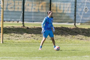 Bild 237 - wBJ Hamburger SV - Hertha BSC : Ergebnis: 5:2
